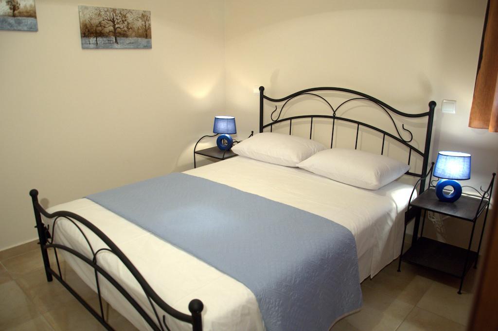 Porfyra'S Island Apartment Makry Gialos  Room photo