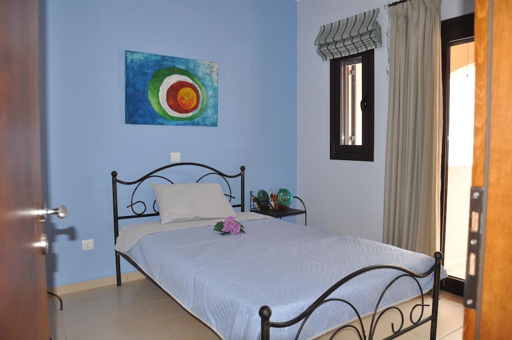 Porfyra'S Island Apartment Makry Gialos  Exterior photo